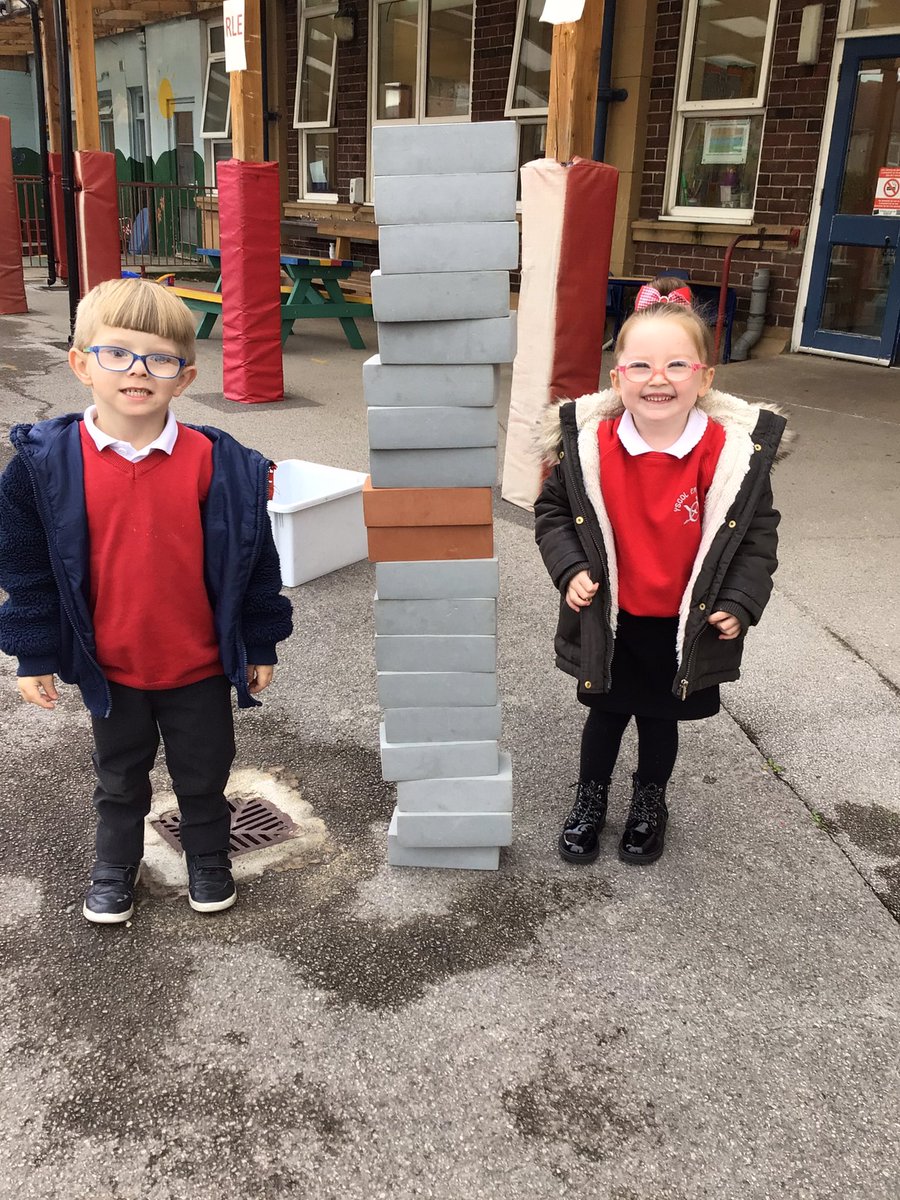 MissSmith2017's tweet photo. @YsgolEmmanuel building towers bigger than us 😊 https://t.co/STJV2Ak2t6