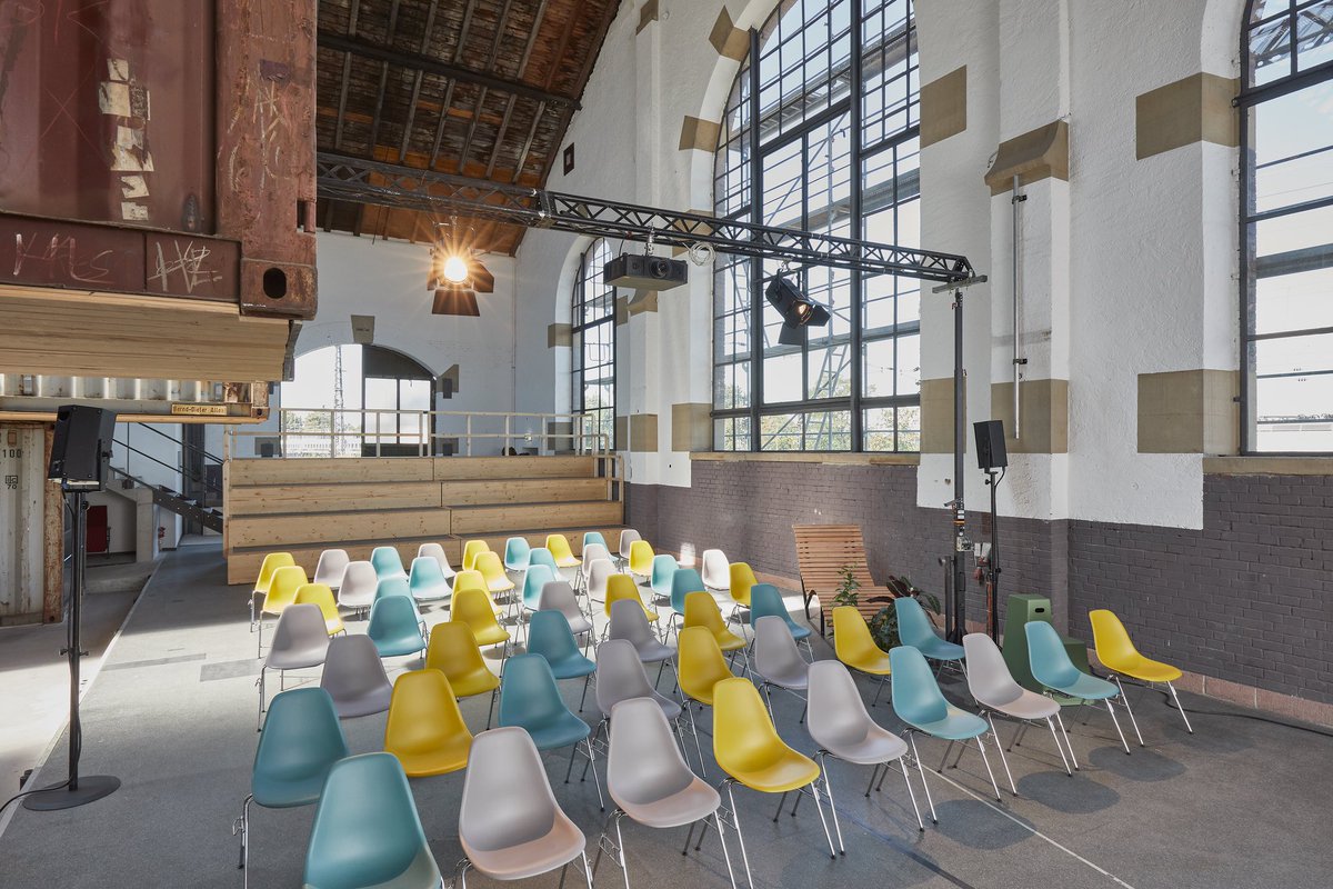 Am 14. Oktober freuen wir uns, für unseren Konferenztag im @Gruenhof zu sein. 

Wir freuen uns, dass unser Partner @DigitalFreiburg einen so luftigen Ort ausfindig machte, in dem sich alle Teilnehmenden wohlfühlen können 😷