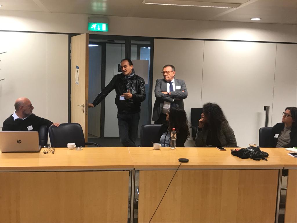 Confcoopiemonte's tweet photo. La visita di @Alberto_Cirio durante la mattinata di lavoro alla Commissione Europea 
@PiedmontEU @regionepiemonte https://t.co/aFWbLCGx2e