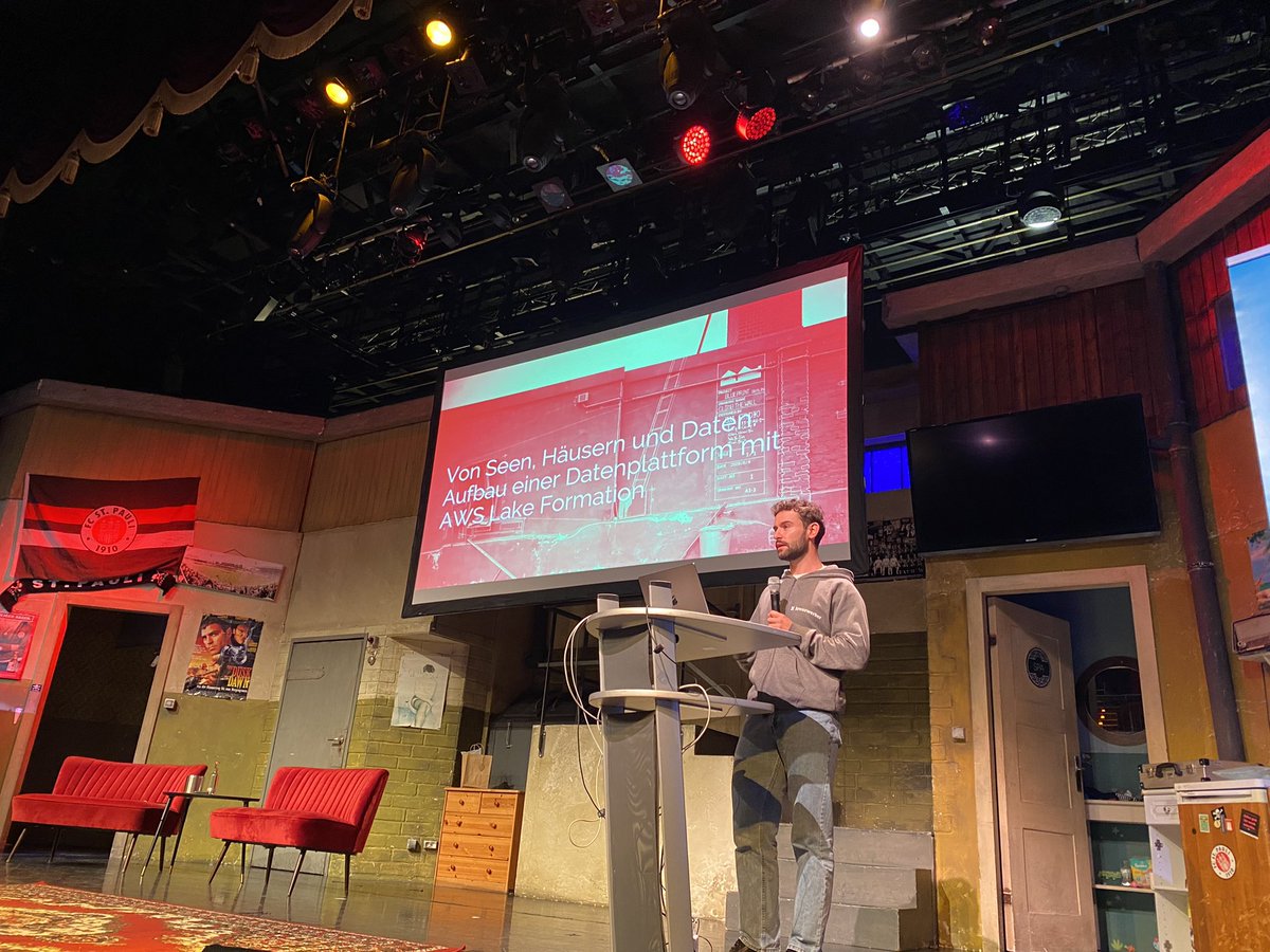 Experte in Sachen Gewässer &amp; Daten: wir freuen uns sehr auf Arber Bushati von @kreuzwerker und seinen Talk zu #AWS Lake Formation 🎉