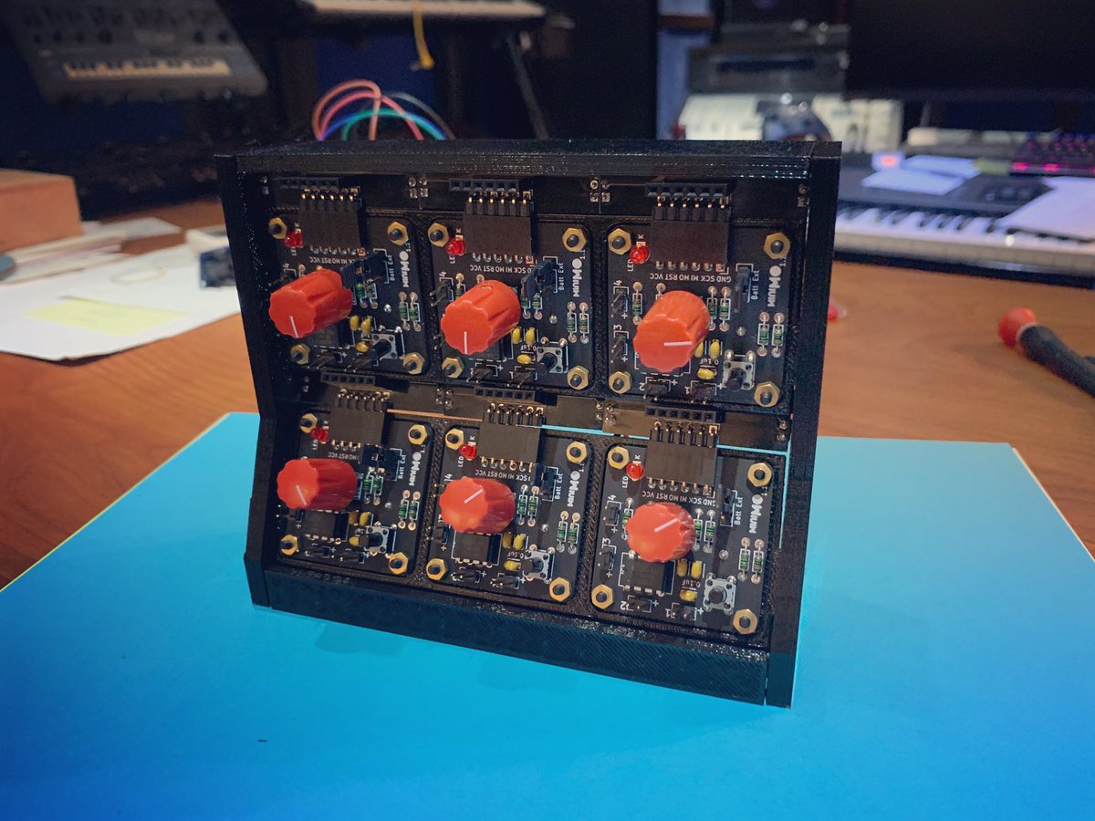 miniMOsynth's tweet image. pretty pretty

#synth #modularsynthesizer #music