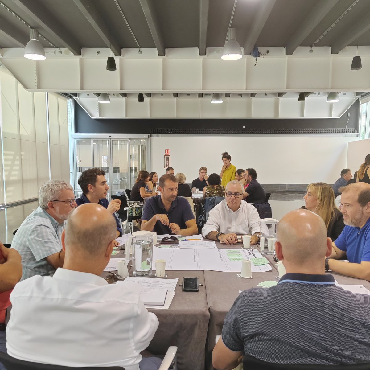 vlcilab's tweet photo. Els seus models ideals de ciutat son:
👉 Ciutat ambientalment sostenible
👉Ciutat econòmicament pròspera
👉Ciutat territorialment cohesionada
👉Ciutat socialment inclusiva

#ProgramaMunicipisInnovadors #TerritorisInnovadors⁣ #OnAMissionTogether #MissióClimàtica https://t.co/97nqCSLUMG
