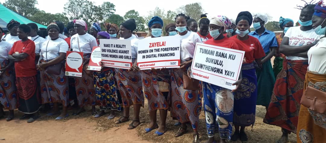 unwomenmalawi's tweet photo. #HappeningNow 

Thanks to @EUinMalawi funded @GlobalSpotlight ,the Women's Financial Inclusion Campaign #Zayera aims to promote opportunities for Women's MSME's to access digital financial services. @AirtelMalawiPlc @ActionaidM 

#FinancialInclusion
#BreakingGenderBarriers https://t.co/IZLYnleMdi
