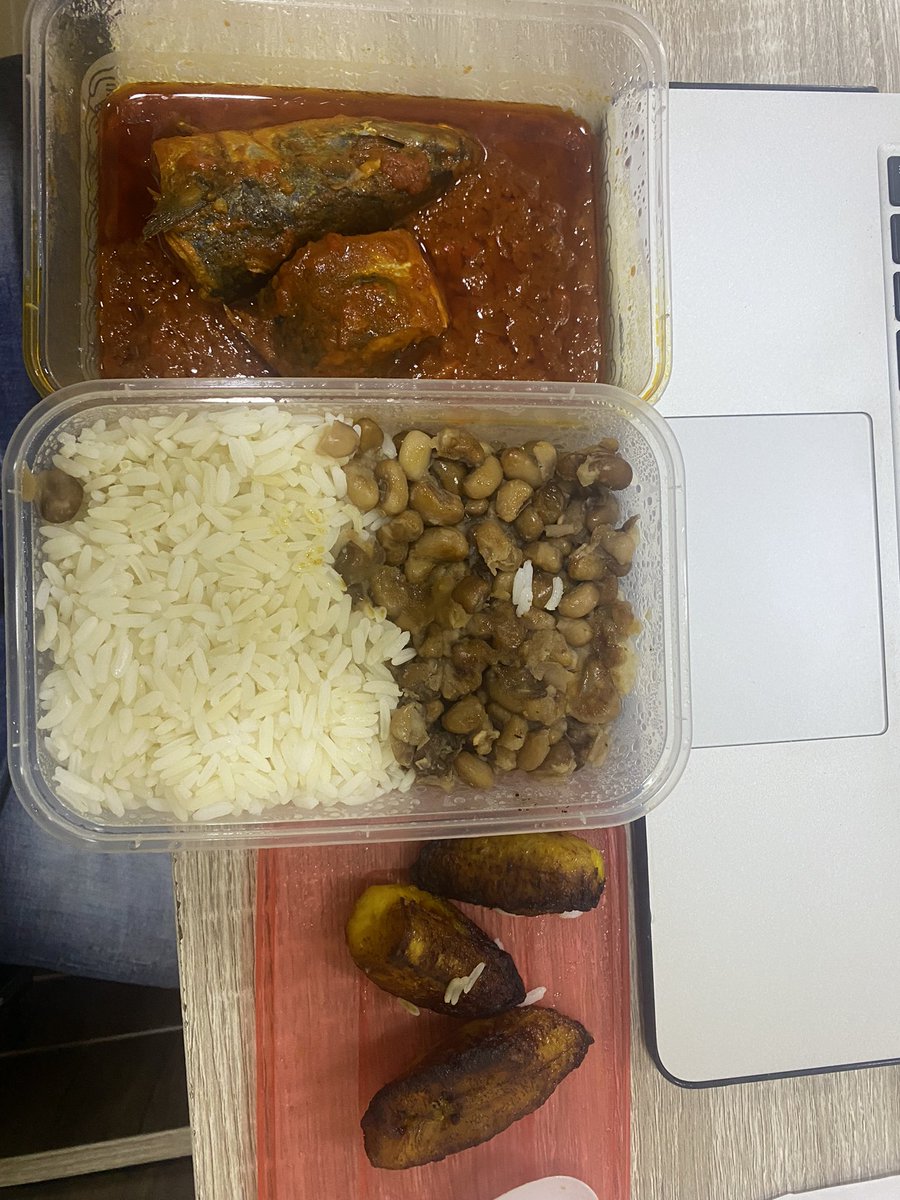 LeomOfThings's tweet photo. Breakfast from @theworkahq 

I don chop plantain finish🤣😂 https://t.co/QkjY3gjNqG