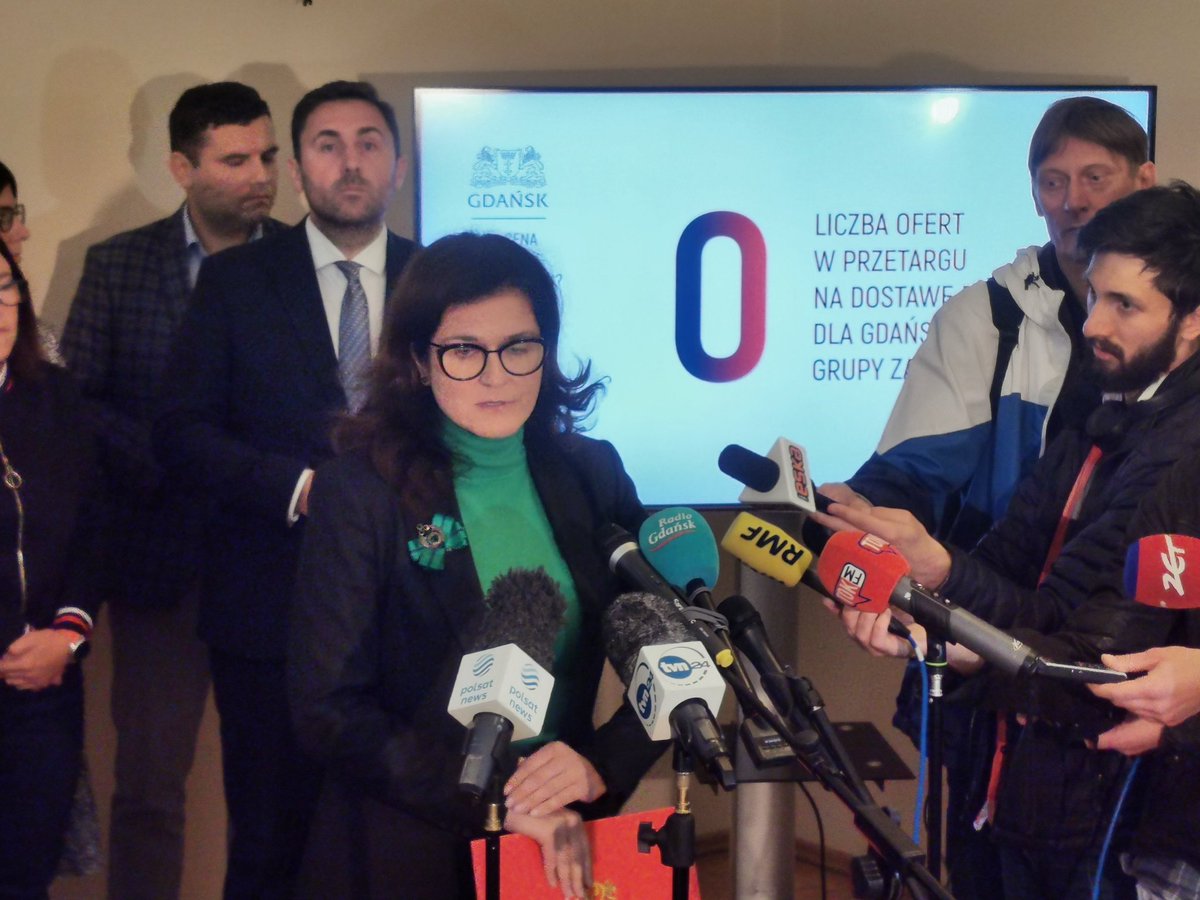 Gdańsk bez oferty na dostawę energii elektrycznej. Prezydent zwołuje na piątek sztab kryzysowy. 
<a href="/TOKFM_NEWS/">Informacje TOK FM</a>