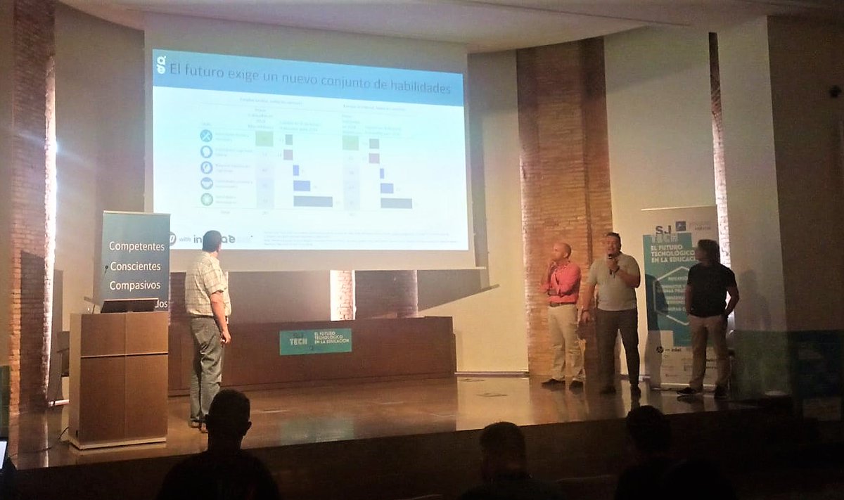 solutiaedu's tweet photo. Llegó nuestro turno para subir al stage del #SJTech de @educsi y mostrar las aulas RTCi y el proyecto #ReinventTheClassroom de @HPEDU 

@crepresa @DiezMovilidad @LuisAlfonso_R https://t.co/z8kyk1f2Oz
