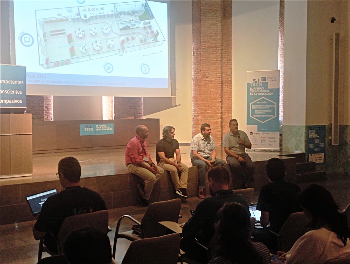 solutiaedu's tweet photo. Llegó nuestro turno para subir al stage del #SJTech de @educsi y mostrar las aulas RTCi y el proyecto #ReinventTheClassroom de @HPEDU 

@crepresa @DiezMovilidad @LuisAlfonso_R https://t.co/z8kyk1f2Oz