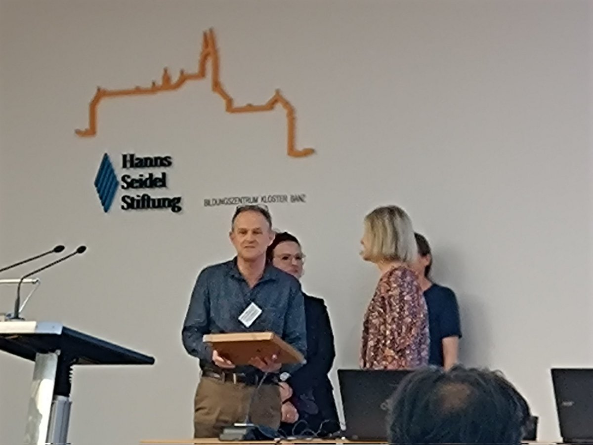 DaanWeits's tweet image. Congratulations @N_end_rules on your outstanding scientist award! So well deserved. True breakthroughs in O2, NO sensing and more recently altitude sensing. @ISPA_Plants #ISPA2022DE