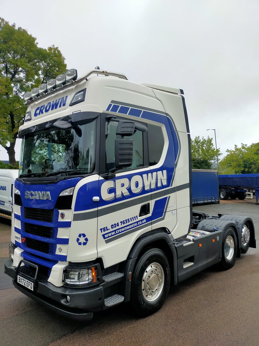 RussKelly71's tweet photo. What a stunner, Fantastic V8 Tag delivered to our friends at Crown this morning, The vehicle will be maintained by our Coventry depot on a 5 year maintenance package, Thank you Kash for your continued business and support. #suppliedbykeltruck #scaniauk #scaniagroup @TRATON_GROUP https://t.co/Jfcd820oRL