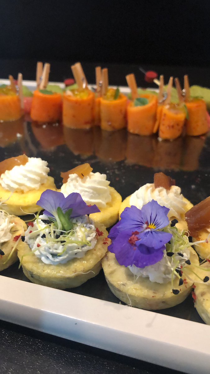 #ExpertsComptables, les petits fours et votre cocktail vous attendent sur notre stand ! 🥂 

#CongresOEC