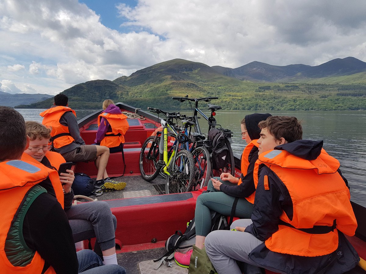 gapofdunloetour's tweet photo. What a cracker of a day to be on the Lakes of Killarney! Don't miss your chance to explore the Lakes of Killarney and the Gap of Dunloe this season, book your place here: https://t.co/2Q3uuAq3vW https://t.co/etYk9qKyNY