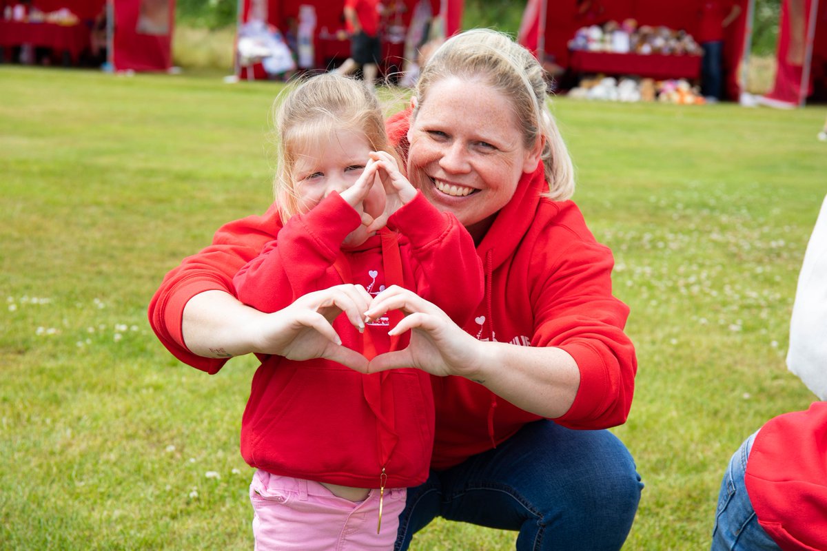 CHUFOfficial's tweet photo. Today is World Heart Day ❤

We’d like to say thank you to all of the incredible nurses, doctors and staff at the Freeman Hospital for everything they do. ❤ https://t.co/izFdyRGWkl