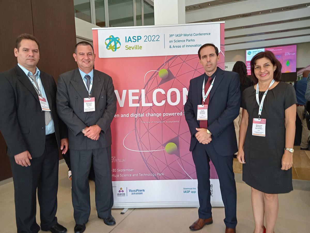 TorralbasLuis's tweet photo. El @PCTHabana_3CE y @universidad_uci representan a #Cuba en la 39 Conferencia Internacional de la @IASPnetwork. Visitamos @unisevilla y firmamos convenio colaboración con @PCTcartuja 
#CreceCon3CE https://t.co/qdK9zplevd