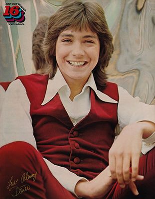 jessbythebsb's tweet photo. #PinupThursday
It's a pop poster of our beautiful David from 16 magazine.. and we love you forever 🫠💖💖💖💖 #DavidCassidy #16magazine #70sposter #angelicartist https://t.co/rIxJz0Vw8x