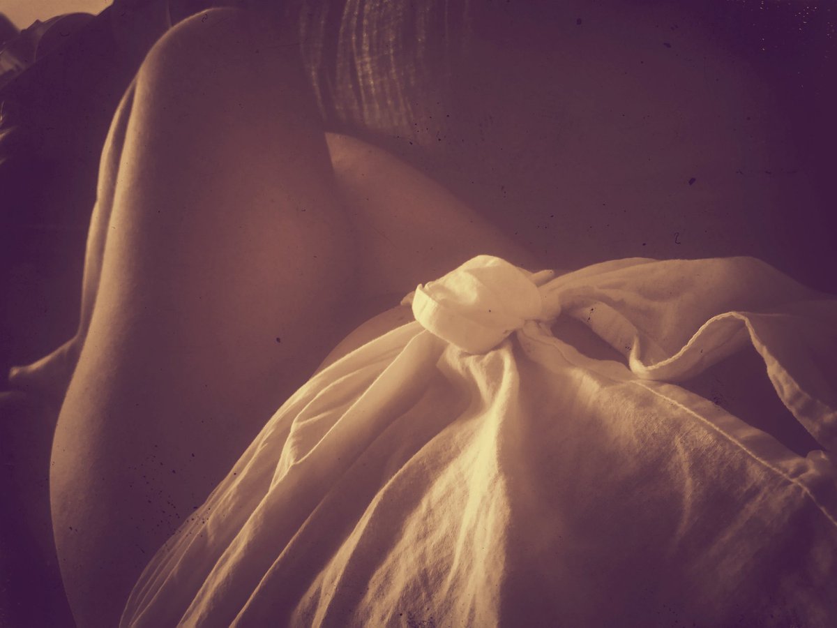 msaddictivedk's tweet photo. Just lying here💋
#danskepiger #danishgirl #cozy #goodgirlbadgirl #goodvibes #makingmemories #lovemylife #legs #bdsmsubmissive #bdsm #bdsmsub https://t.co/kEFxXurGgB