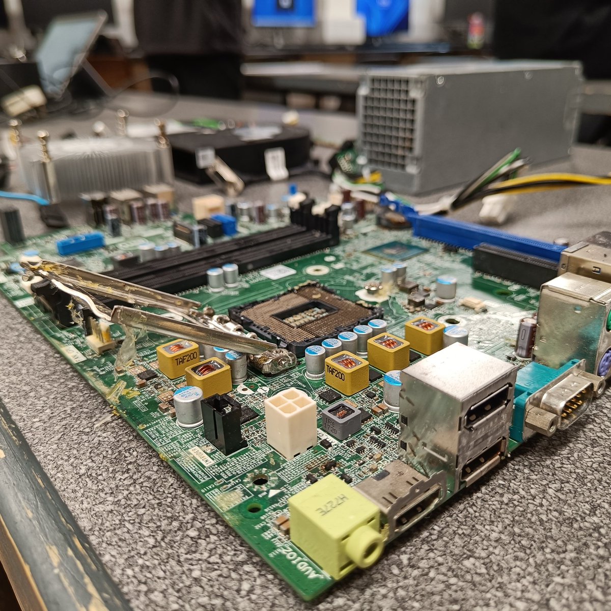 Students giving everything a good cleaning before reassembly #lccs #edchatie #hardware