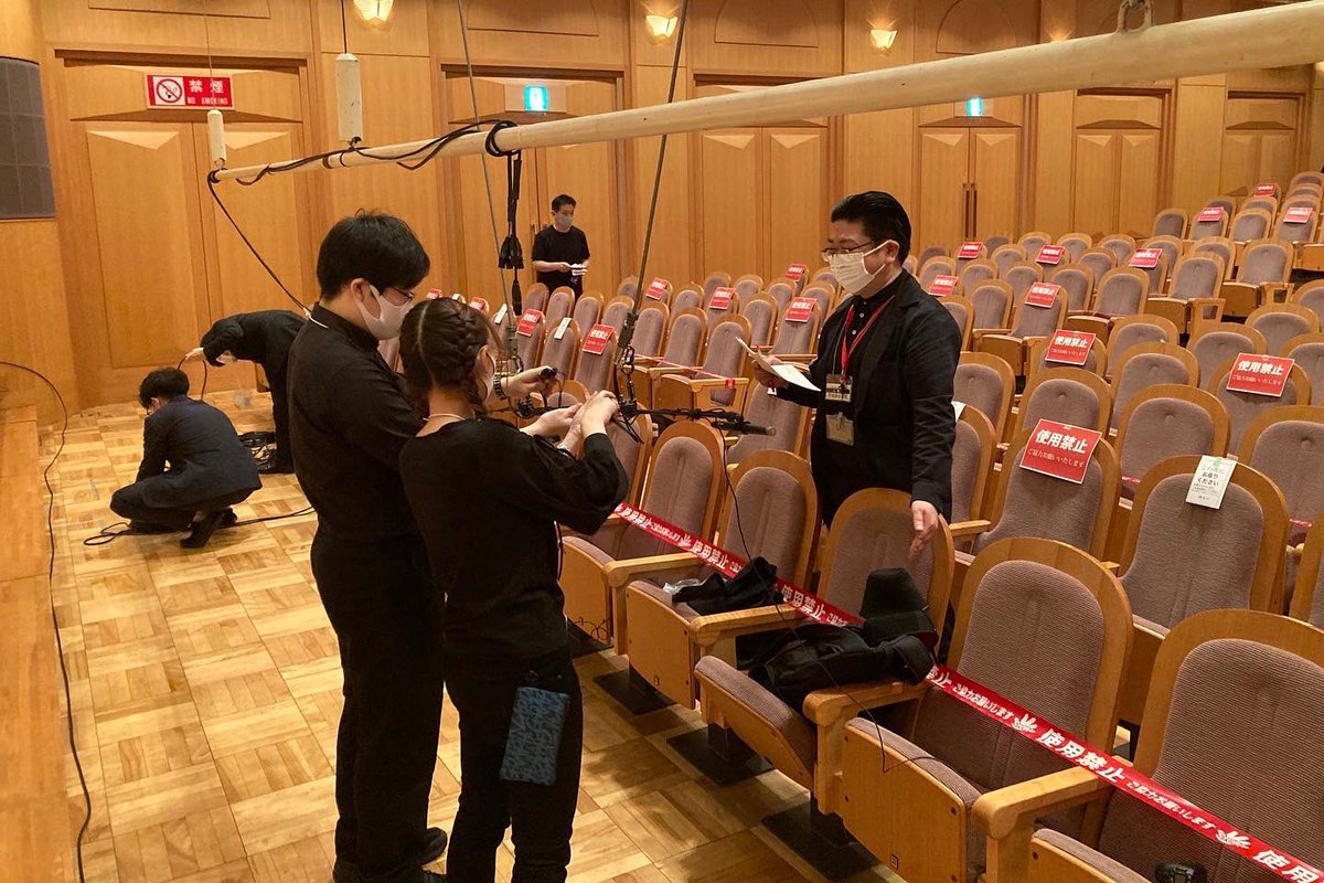 ououkaskr's tweet photo. ❀炭水化物を愛でる会❀
この日をきっかけに集まった同期7人は最強めんつ。
始まりはここ。
#ououkaskr #music #NUA #SoundMediaComposition #LiveStreaming #Rec #PA #Live #Concert #PianoConcerto
-名古屋芸術大学フィルハーモニー管弦楽団 第5回定期演奏会 ライブストリーミング-
22.10.2020 https://t.co/DCx9mNgXGF