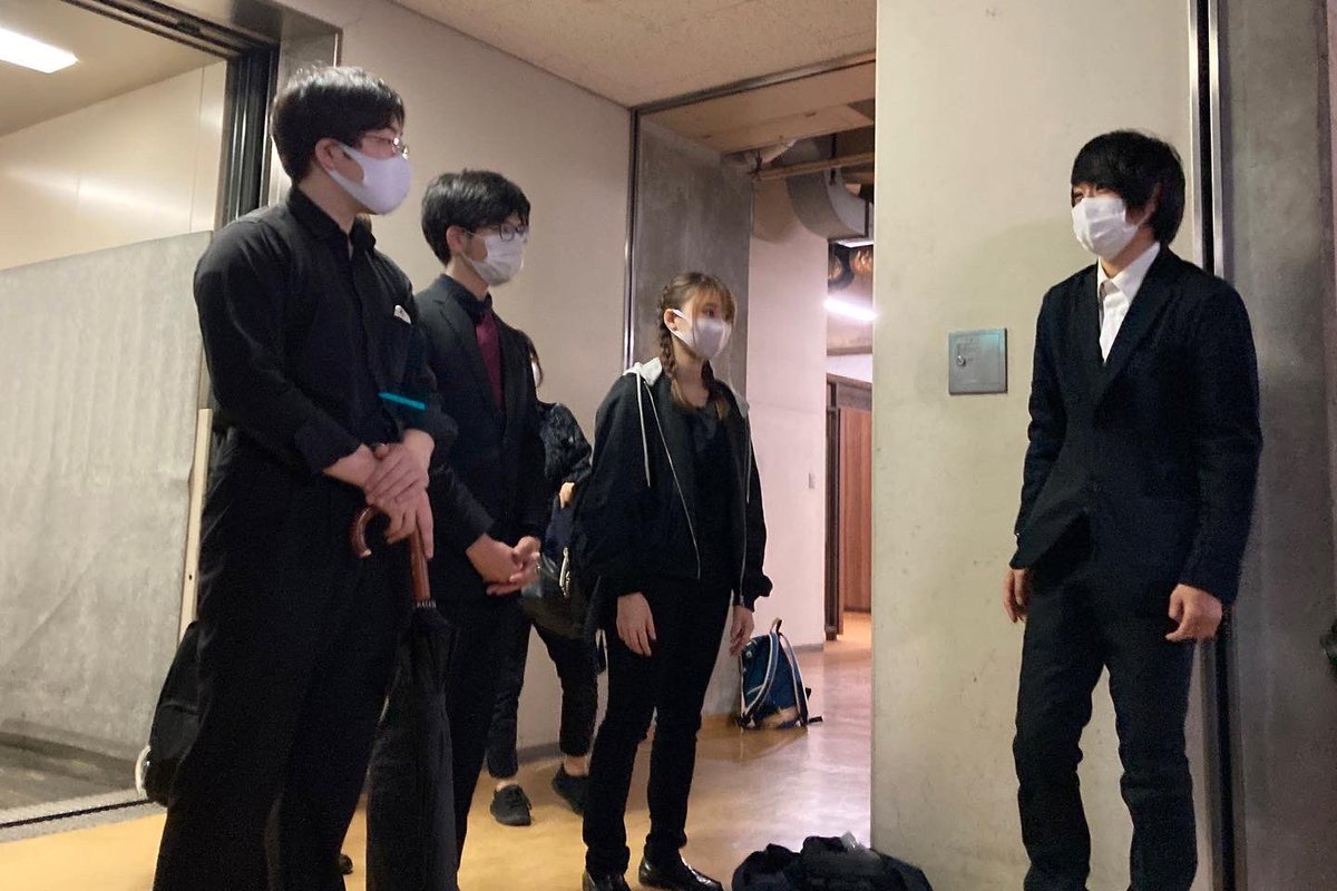 ououkaskr's tweet photo. ❀炭水化物を愛でる会❀
この日をきっかけに集まった同期7人は最強めんつ。
始まりはここ。
#ououkaskr #music #NUA #SoundMediaComposition #LiveStreaming #Rec #PA #Live #Concert #PianoConcerto
-名古屋芸術大学フィルハーモニー管弦楽団 第5回定期演奏会 ライブストリーミング-
22.10.2020 https://t.co/DCx9mNgXGF