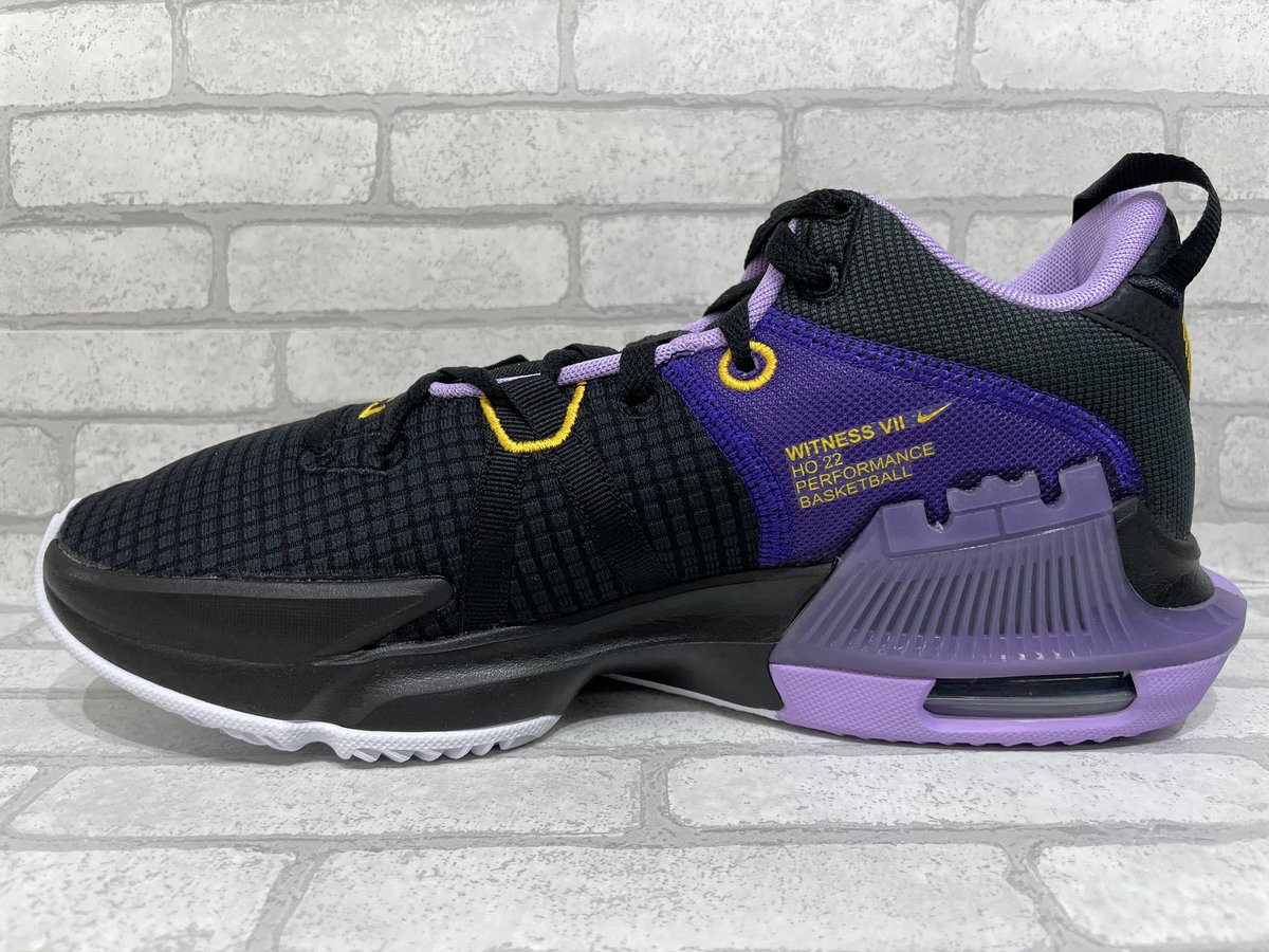 gallery2basket's tweet photo. 【新商品入荷】
NIKE LEBRON WITNESS VII EP
(DM1122-002)
https://t.co/hnBlYqvMcT
#gallery2 #ギャラリー2 #ギャラ2 #バスケットボール #バスケ #basketball #lebron #lebron20 #lebronwitness #lebronwitness6 #nikebasketball #nike #40周年 #買いたいより会いたい #そんなお店を目指して https://t.co/02bqJYjdII