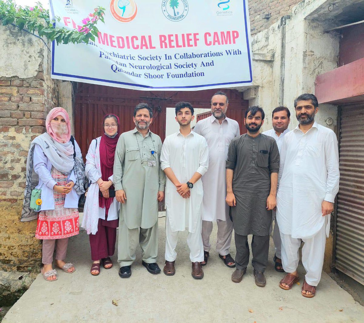 PakistanPps's tweet photo. Free Mental Health Camp for Flood Affectees, organised by PPS KPK chapter under  Dr. Mukhtar Ul Haq Azeemi and Dr imran in nowshera https://t.co/opP7SQMPP1