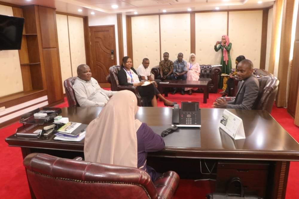 Kwale County (@ourkwalecounty) on Twitter photo H.E Governor @FatumaAchani earlier today held a consultative meeting with the Assembly Speaker Hon. <a href="/mwatelaseth/">Mwatela Kamanza</a> to discuss Kwale's development roadmap and the conty assembly's oversight roles. ^JM H.E Governor @FatumaAchani earlier today held a consultative meeting with the Assembly Speaker Hon. <a href="/mwatelaseth/">Mwatela Kamanza</a> to discuss Kwale's development roadmap and the conty assembly's oversight roles. ^JM