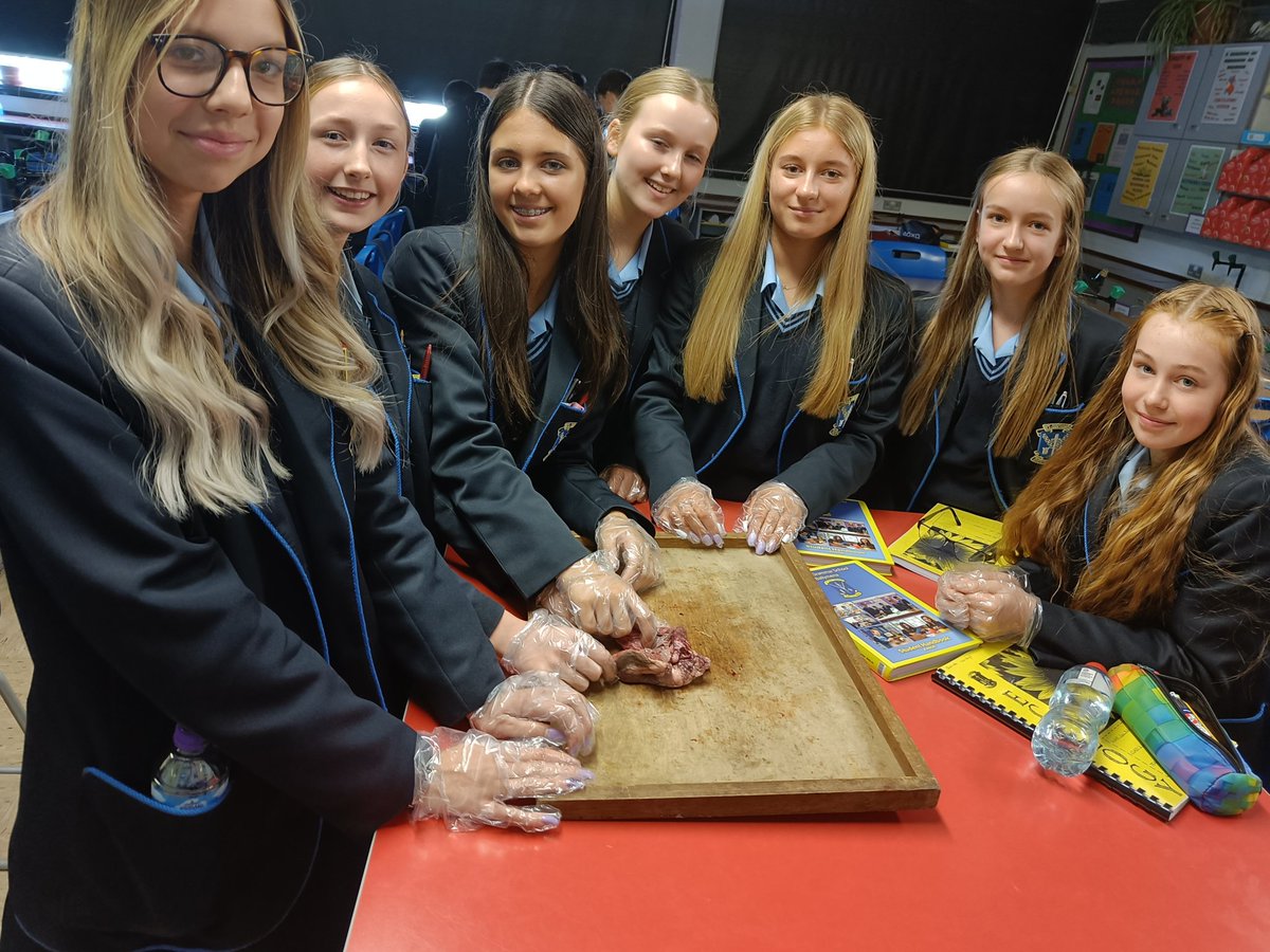 SLG Biology Dept. tweet media