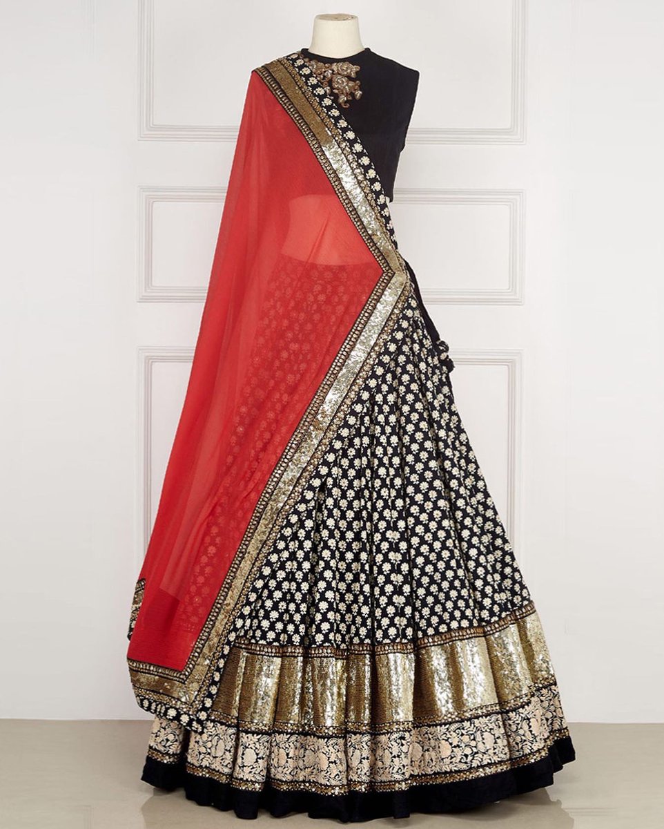 Revivify_HQ's tweet photo. We love ‘Rare Finds’ at our Revivify HQ! Taisha seen in pre-loved Sabyasachi lehenga sets a perfect example of a modern heritage vibe. Explore a treasure trove of collectibles on https://t.co/AdyNwZa1nl 

Resell | Relove | Refurb

#Revivify #circularfashion #sustainablefashion https://t.co/5Rli3Py4sJ