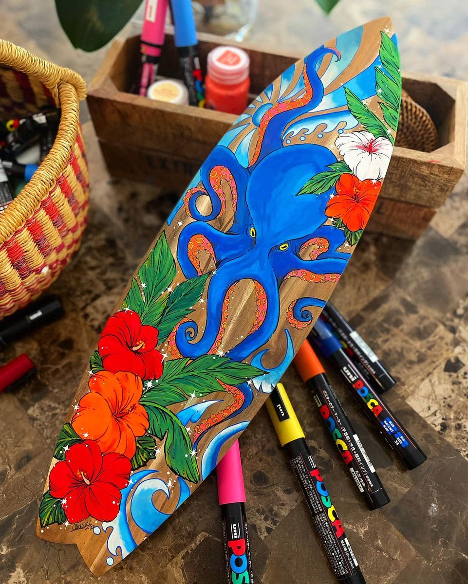 Surf’s up! This beautiful illustration by @orie.cezart has all three of our hearts – just like an octopus! Have you created any POSCA art yet? 🐙

 #Customdeck #Custom #CustomSkateboard #POSCAdeck  #POSCAsurf #POSCAboard #Customize #POSCAFashion #Skate #Skateboarding