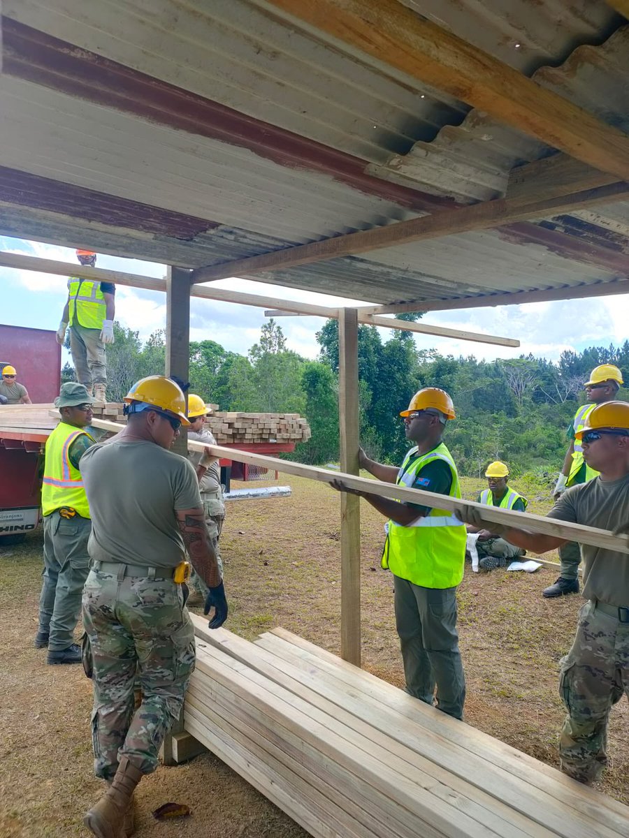 8EngrBde's tweet image. In partnership with the @Rfmf_Media engineers and 797th Engrs (US Army Res), a 2 week community construction project at Nausori Highland village school, Fiji, completed a steel pavilion and covered school entrance walkway. #global #innovative #worldclass