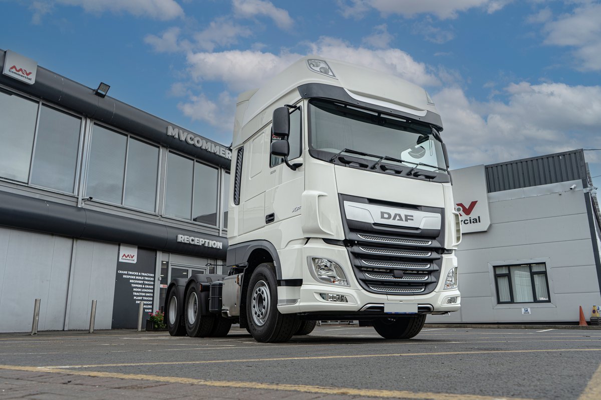 MVCommercial's tweet photo. Ready to Go: DAF XF530 FTS 6x2 Tag Axle (Twin Wheel Tag) Tractor Unit.

✅ Fridge
✅ Microwave
✅ Air-conditioning
✅  9 Tonne Front Axle.

View more at: https://t.co/OabZ6v4nEv https://t.co/j9PlvBAOkO