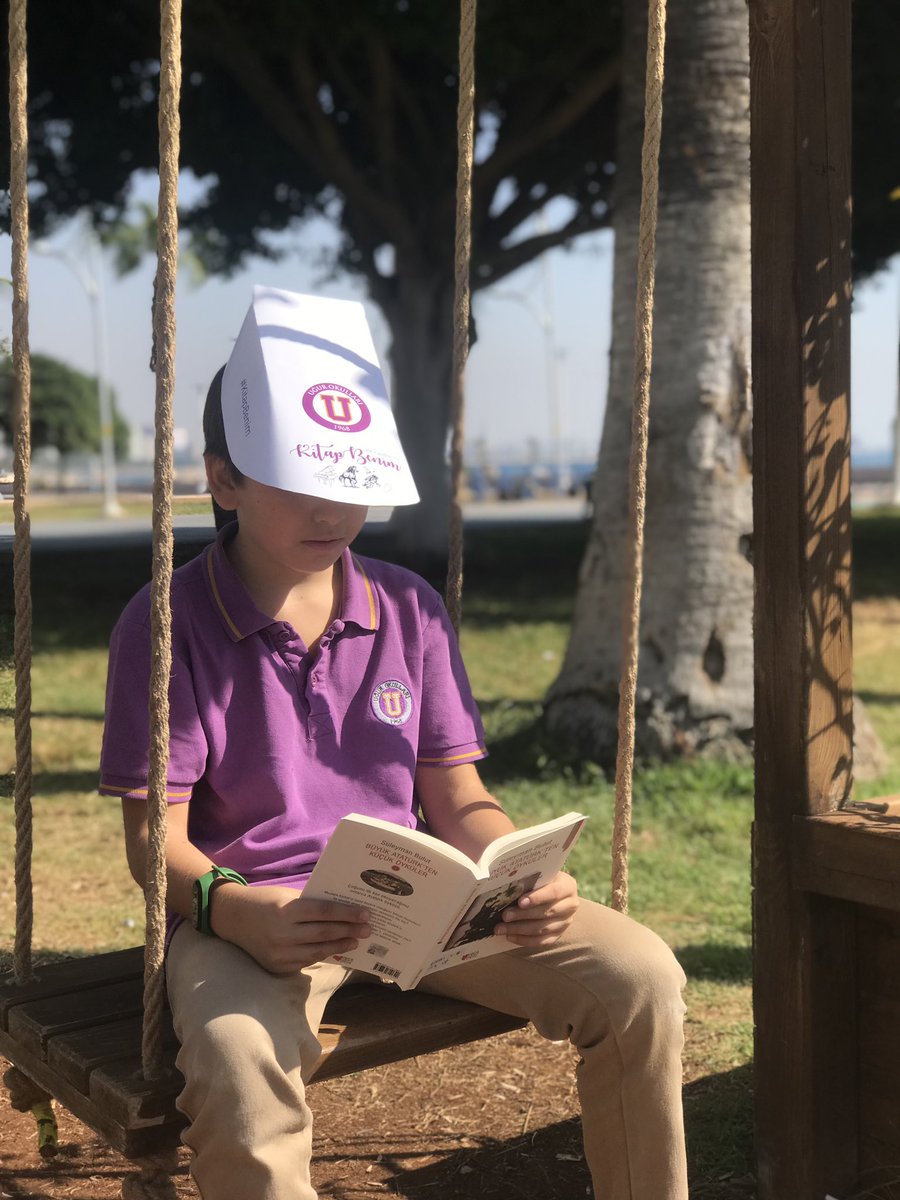 ayseerdevil's tweet photo. Açık havada kitap okuma etkinliği yaparak okuma bilincini arttırmaya çalışıyoruz. #KitapBenim https://t.co/jcgdp9o7R5