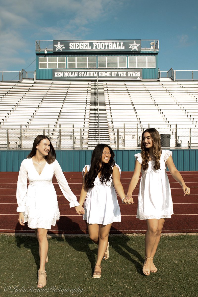 It’s Senior Night for our 3 beautiful seniors! 😍🌟