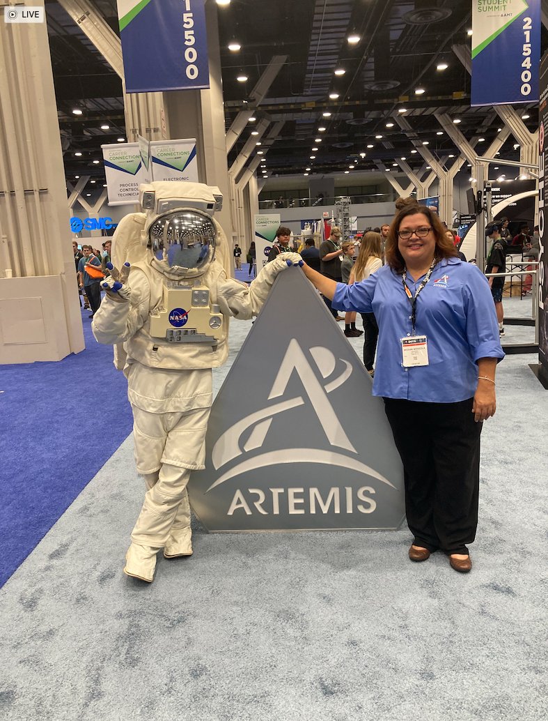 MediaFusion_LLC's tweet photo. The Media Fusion exhibits team made the journey to the #imts2022 Show in Chicago last week. More than 86k people attended the event and got a chance to see how MFI helps @NASA tell the story of #space.
@NASA_Langley 
@NASA_Marshall  
@NASAArtemis https://t.co/Z2ymFwkbQr