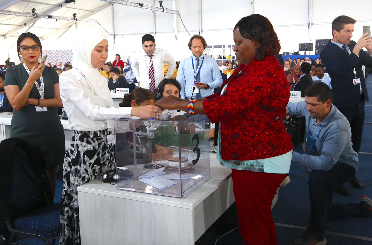 CA_Kenya's tweet photo. Kenyas vote was cast by PAS Ms. Julian Yiapan during the election. @ForeignOfficeKE @lillyonyando https://t.co/dtTh6NCpkY