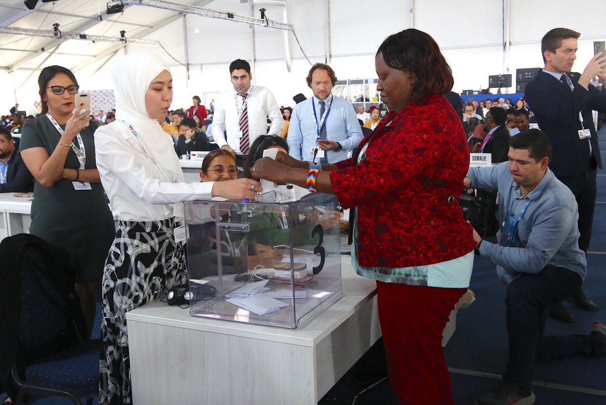 CA_Kenya's tweet photo. Kenyas vote was cast by PAS Ms. Julian Yiapan during the election. @ForeignOfficeKE @lillyonyando https://t.co/dtTh6NCpkY
