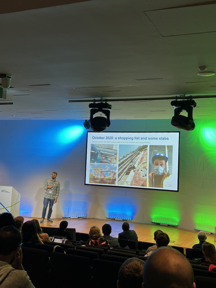 Juji489's tweet photo. Amazing @PS_cryoEM at @humantechnopole!
How it started…🔬 https://t.co/5GGfYYx0hT