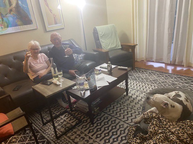 ArthurAlbertTV's tweet photo. Rosali and I welcomed a close friend who escaped Florida to be safe with us as #HurricaneIan hit. And her dog Nina came, too! https://t.co/nQRlyhXEPQ
