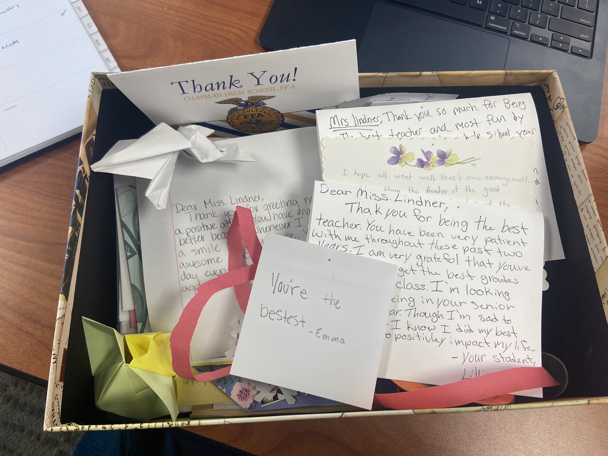 Mrs_Bunning's tweet photo. I hope you know what an impact you have. I have kept every kind note, gift, and price of art you all have given me over the years. On days that I feel overwhelmed, unappreciated, or hopeless I open this box and remember why I am here. YOU each bring so much light into the world☀️ https://t.co/6Fymr6aG5p
