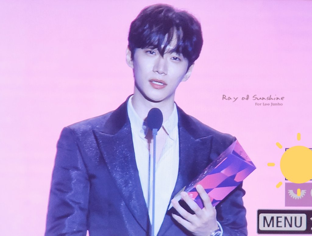 ROS_Junho's tweet photo. 220929 2022 APAN STAR AWARDS 
미니시리즈 남자 최우수연기상 추카해♡♡♡♡♡
#이준호 #LEEJUNHO
#준호 #JUNHO
#이준호_LEEJUNHO 
#APANStarAwards2022 https://t.co/owhQv5dMqn