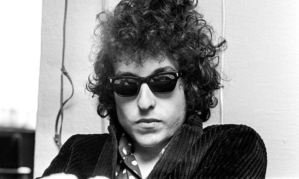 🎙️ Bob Dylan wrote his 1975 song "Sara" at the Chelsea, while his marriage was foundering. 

Dylan recalls: "Stayin' up for days in the Chelsea Hotel writin' 'Sad-Eyed Lady of the Lowlands' for you."

#misfits #NFTProject #NFTs #ChelseaHotel