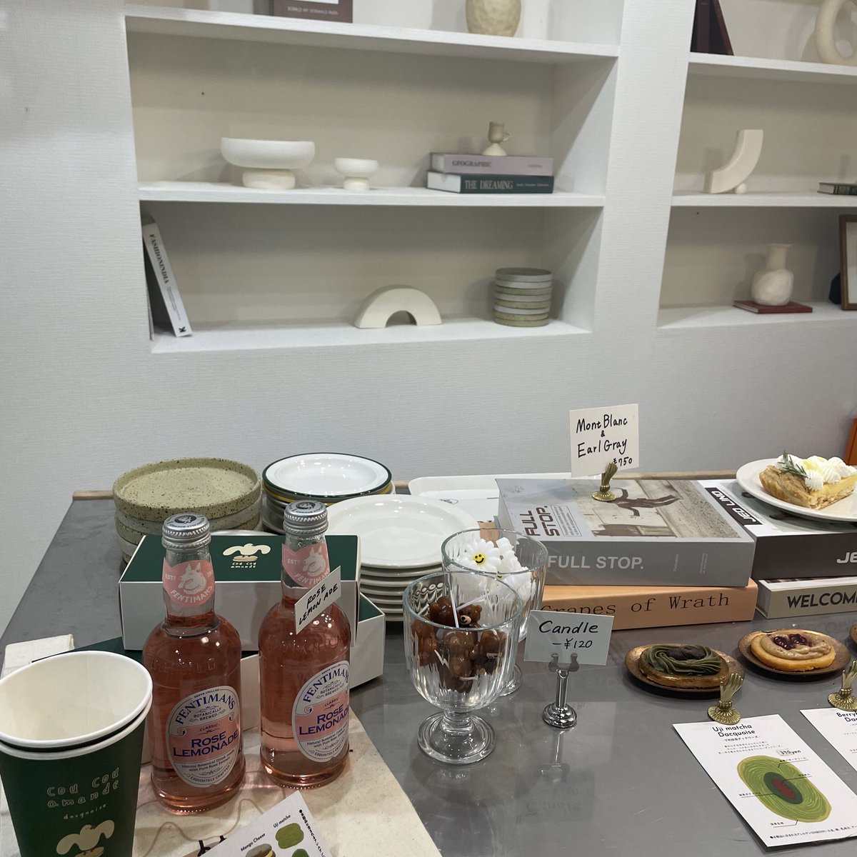 ______oom__'s tweet photo. 📍cou cou amande
店もスイーツも可愛くて味か本当美味しい最近オープンしたカフェ🍓🤍
店員さんも優しかった（╹◡╹）🦢

#日常垢さんとつながりたい 
#カフェ巡り好きな人と繋がりたい https://t.co/ug9Ph9SCGl