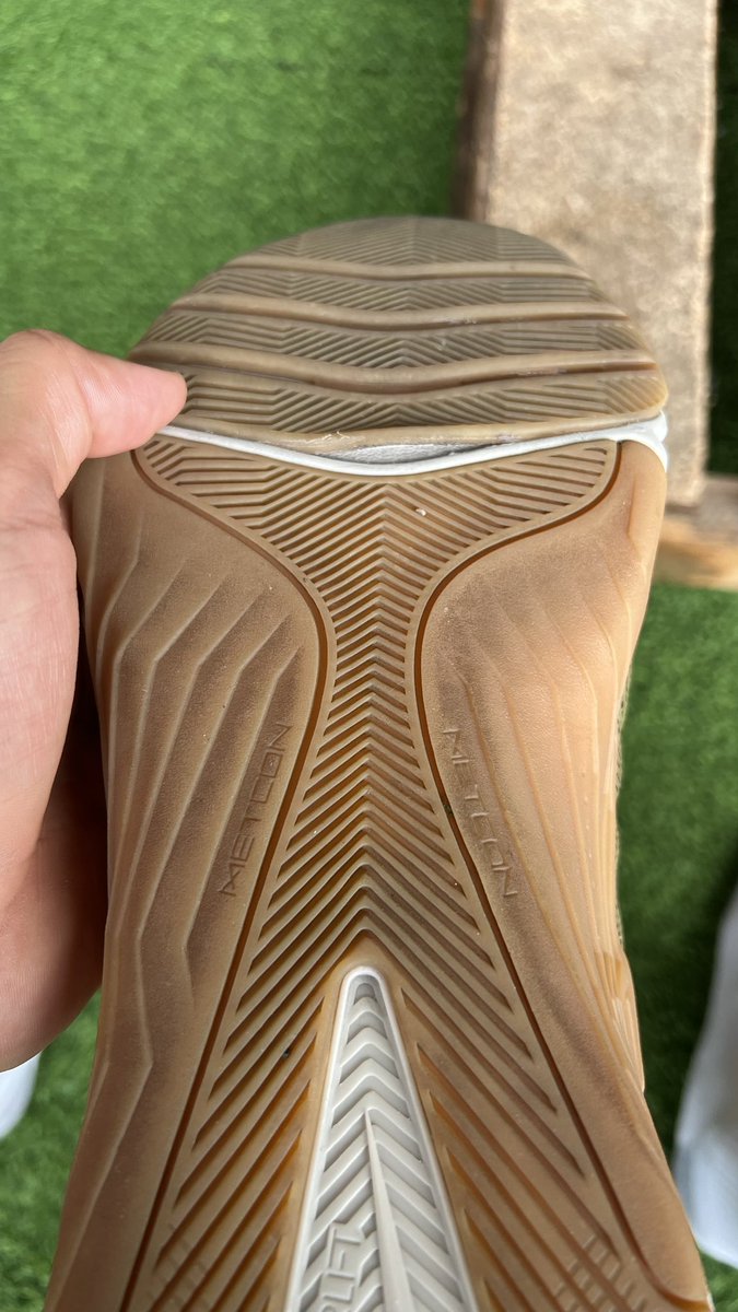 juanperaita's tweet photo. @Nike I bought a pair of Nike Metcon 8 By You on September 15th. After only 10 days of normal use they are already damaged. This is the second pair in less than 4 months, not at all what a customer would expect from a 145€ Nike Metcon 8 https://t.co/31gr3oW6E3