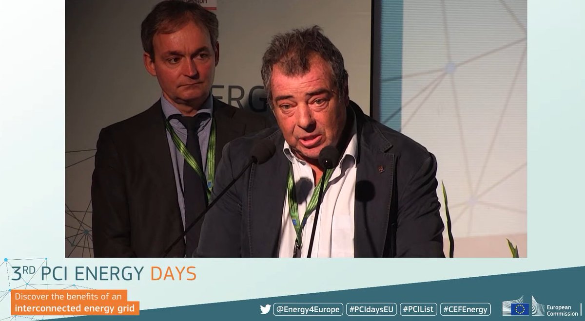 Ecology_Group's tweet photo. Premios Protección del Medio Ambiente "Award Good Practice of the Year" "Biotransporte " para Miguel Ferrer (CSIC) y Red Eléctrica concede la Comisaria de Energía de la UE. Desde. 1:32” AL 1:36”
https://t.co/IIYRiQEruG 
@RedElectricaREE @EU_Commission 
#PCIdaysEU  #EUGreenDeal https://t.co/qIwTB4Kw5J