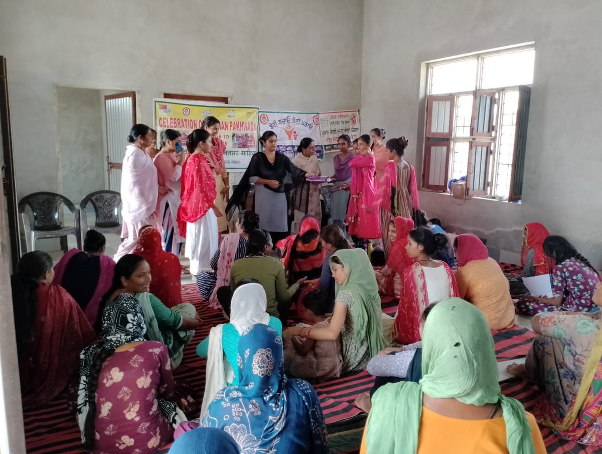 Awareness Programme on Women Menstrual Health & Hygiene was organised by NYK Muktsar in Malout Block and Sanitary Pads were distributed among the ladies under Poshan Maah programme in coordination with Aanganwadi Kendra's.
#MenstrualHealthandHygiene
#NYVmalout
#nykmuktsar