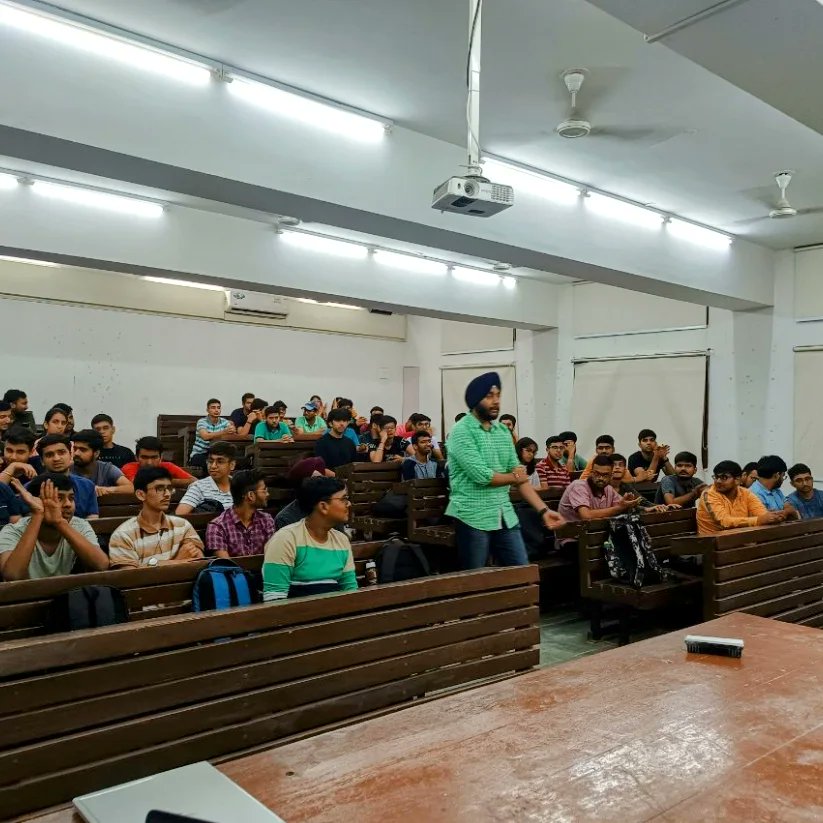 GDSC_PEC's tweet photo. "Great teamwork is the only way we create the breakthroughs that define our careers."-Pat Riley💯
Hello, everyone!!✨
On 27th September 2022, GDSC-PEC had its very first event, an info session!🌈

Students showed an overwhelming response. 🤩
And... we are only getting started!!🚀 https://t.co/0fMo59fro2