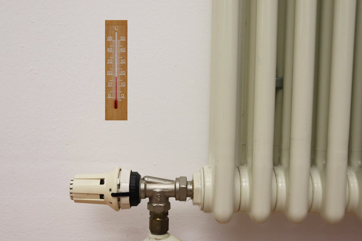 Um #Energiekosten zu sparen, wird vielerorts weniger oder kaum geheizt. Doch Vorsicht: Bereits geringfügig niedrigere Temperaturen erhöhen das #Schimmelrisiko deutlich! 
👉 Erfahren Sie hier, wie Sie Energie ohne Schimmelproblem sparen können: haganatur.de/2022/09/15/sch…