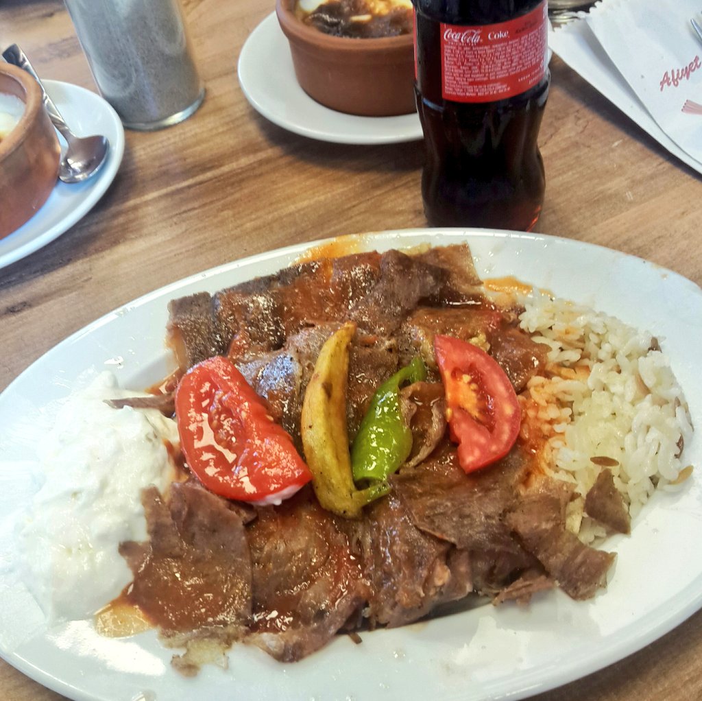 Lonely_Pic_'s tweet photo. . Iskender .😋💖. https://t.co/oJO6qcCfaS