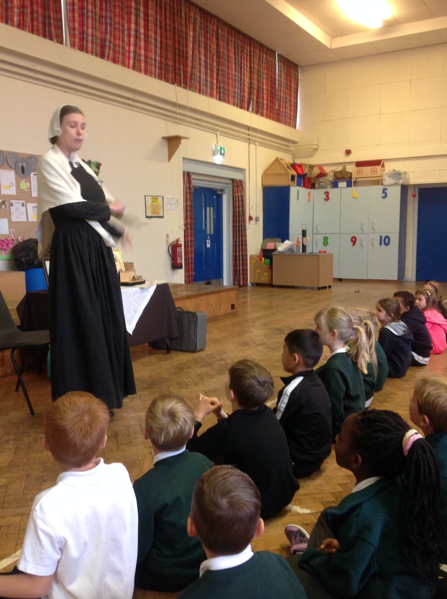 lawnprimary's tweet photo. Year 2 enjoying their Florence Nightingale drama workshop this morning! https://t.co/V8jLPJIYsW