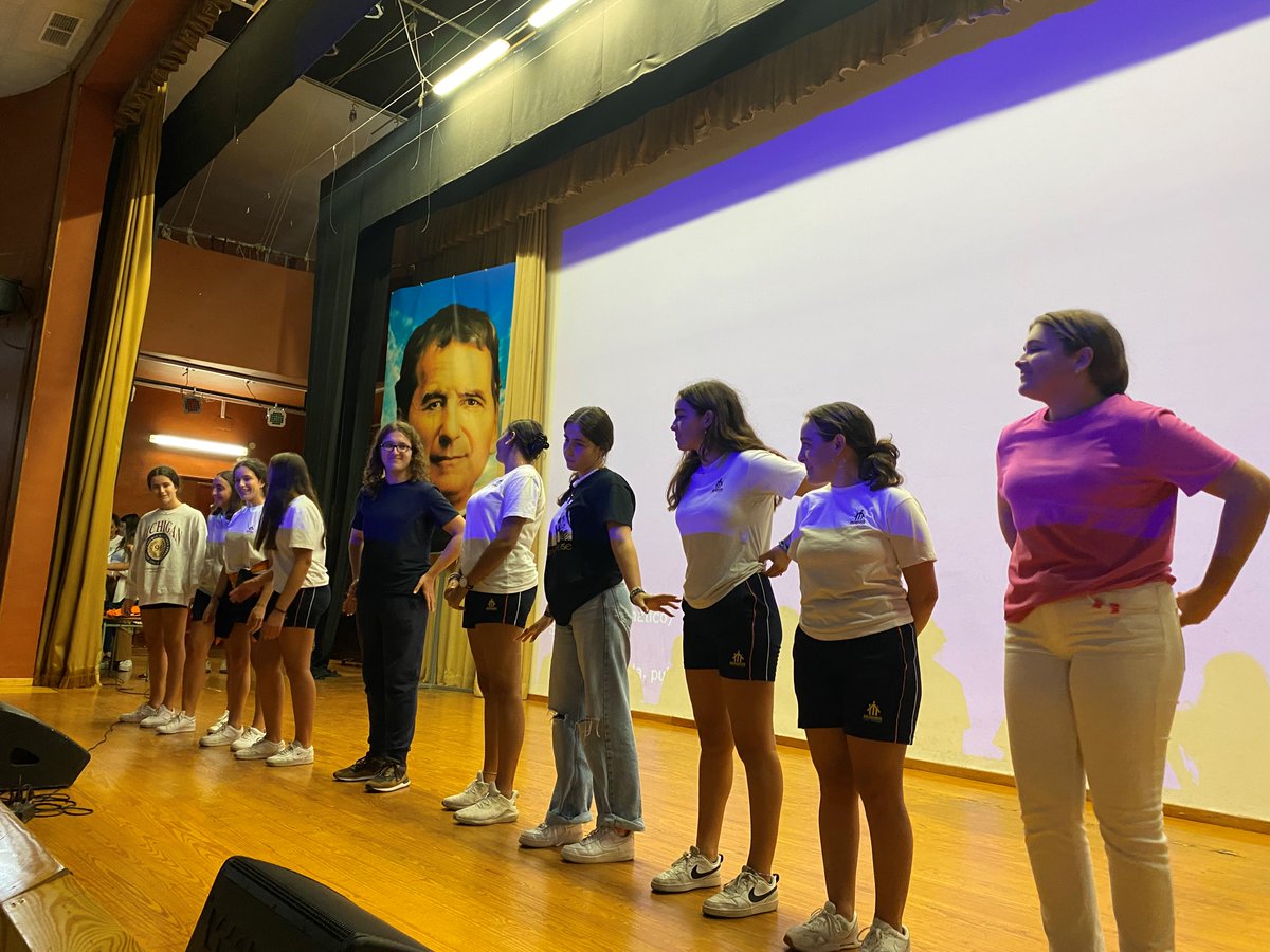 salesianoslpa's tweet photo. Durante la mañana de hoy, animadoras y animadores del @cjconfeti han presentado al alumnado de 5º y 6º de #primaria las diferentes actividades que se llevarán a cabo este viernes a partir de las 17:00h. 
@salesianosSMX
#AbrimosCaminos https://t.co/nzz1wQrN59