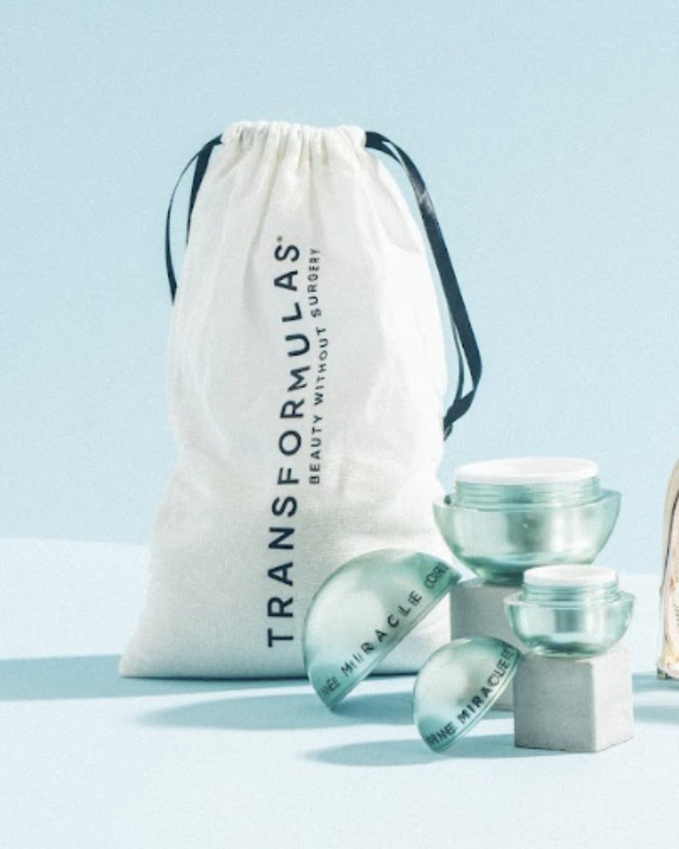 Transformulas's tweet image. Did you know that you can add one of our Transformulas Dust Bags to your order for just £7.95?

Carry your favourites in style wherever you go and head over to our website to shop today!

#Skincare #Routine #MakeupBag #Trending